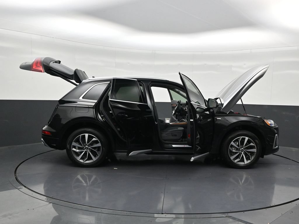 Used 2023 Audi Q5 2.0T Premium Plus w/ Premium Plus Package AWD/4WD image 31