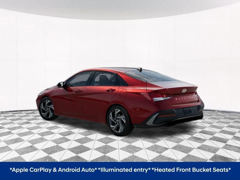 Used 2025 Hyundai Elantra SEL FWD image 7