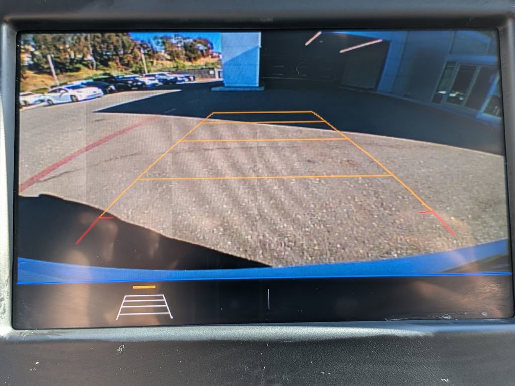 Used 2020 Chevrolet Equinox LS image 18