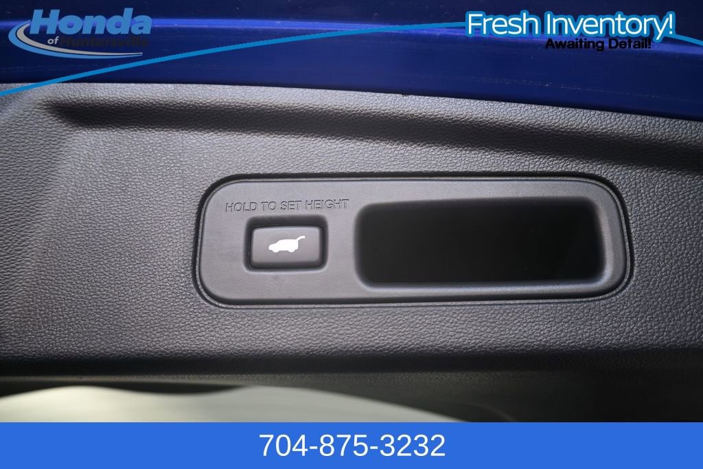 Used 2023 Acura MDX A-Spec AWD/4WD image 11