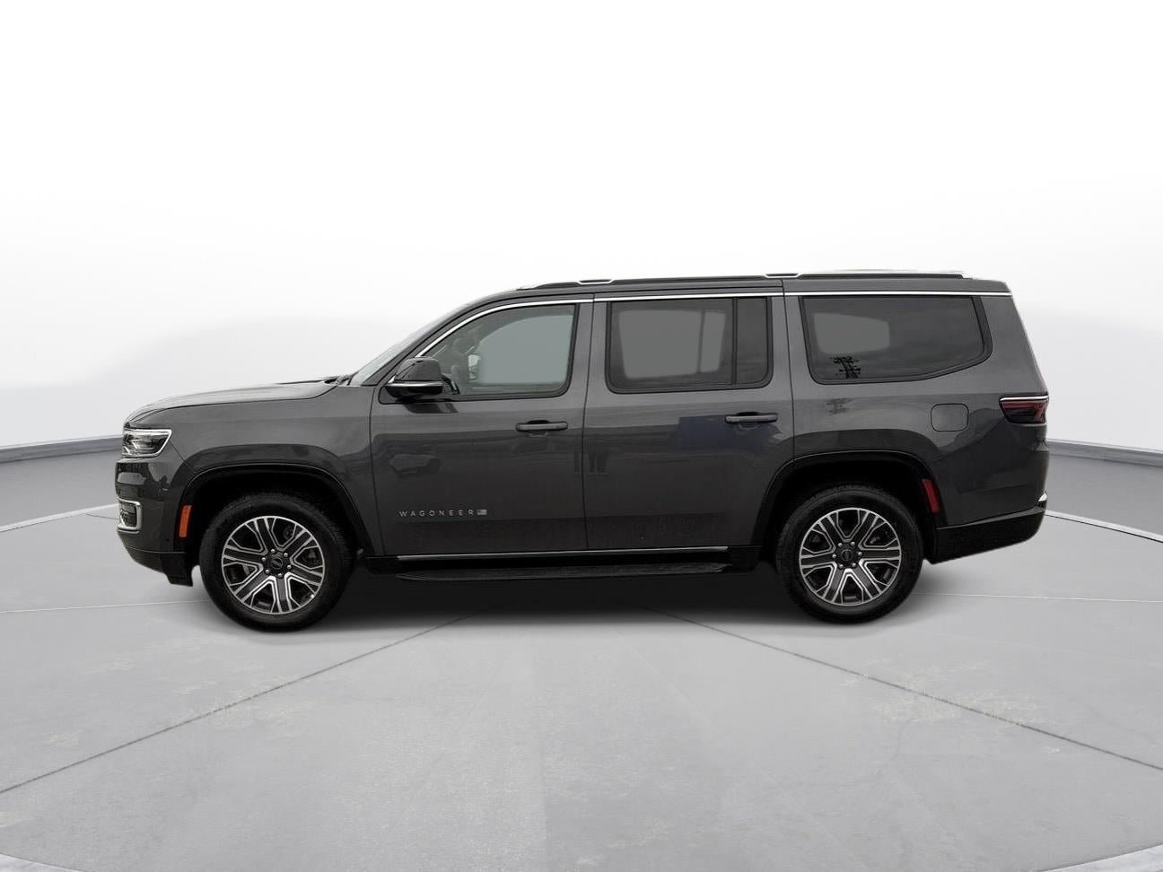 Used 2025 Jeep Wagoneer Series II AWD/4WD image 5