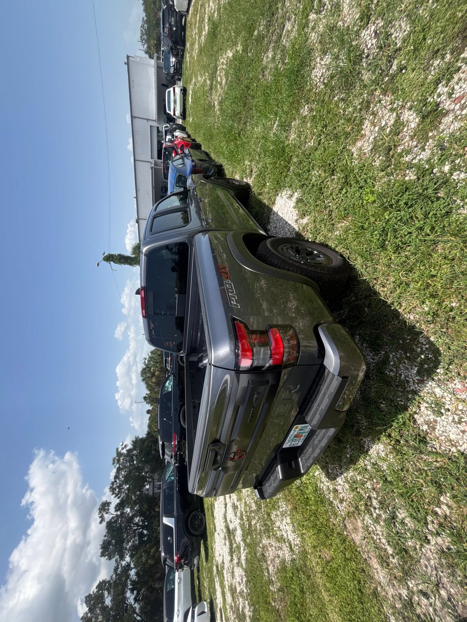 Used 2026 Nissan Frontier PRO-4X AWD/4WD image 8