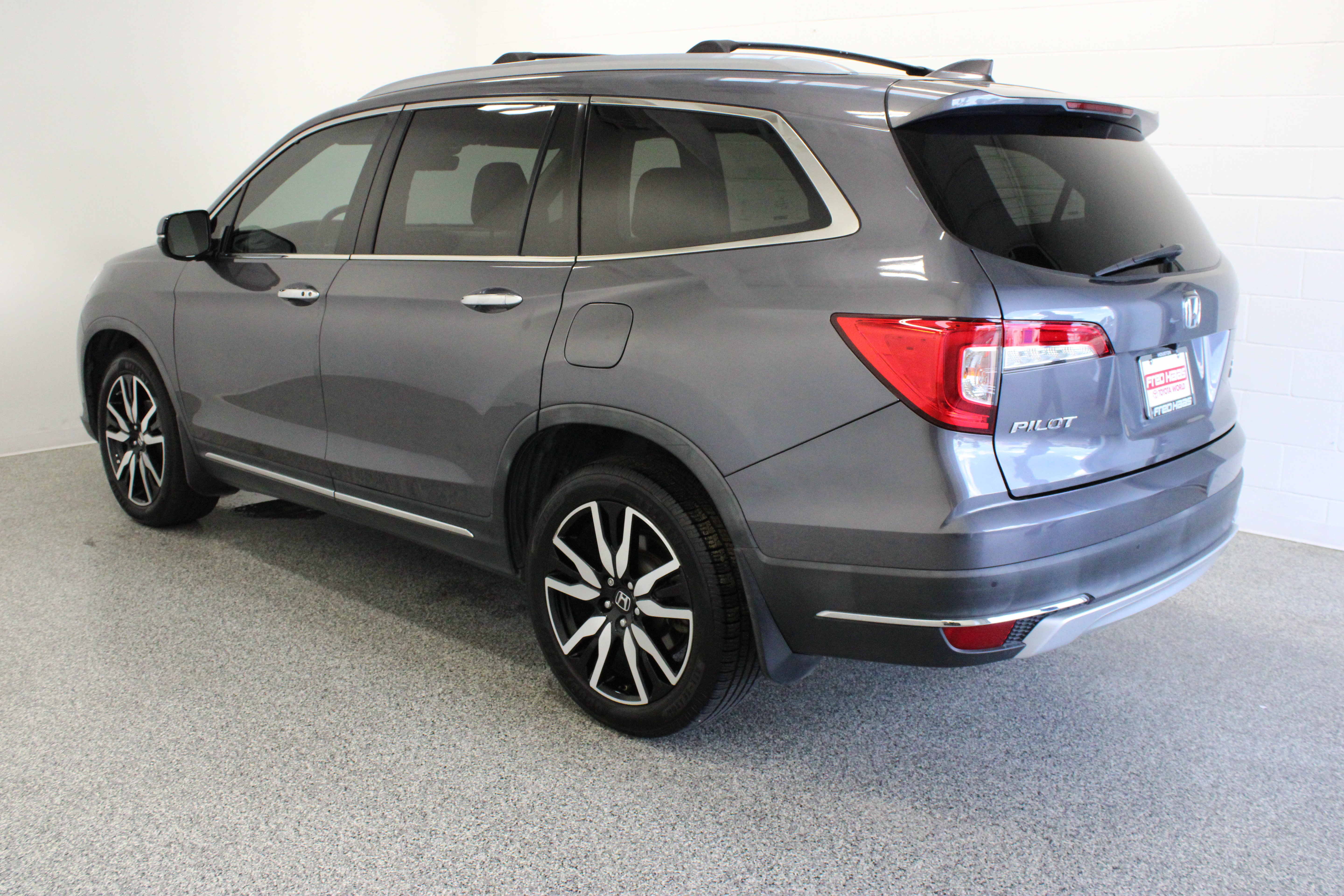 Used 2022 Honda Pilot Touring image 9