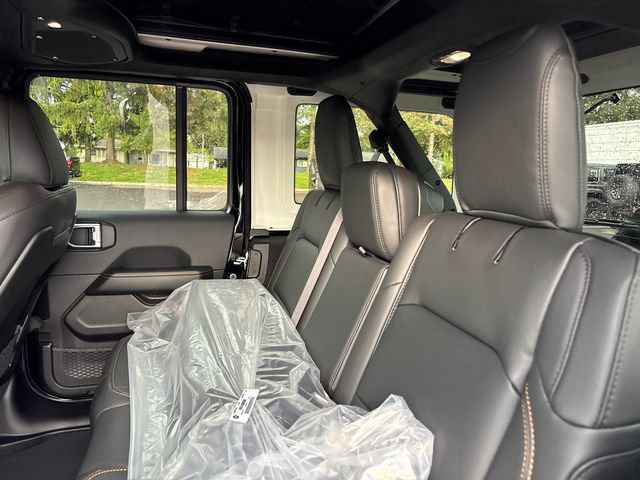 New 2027 Jeep Wrangler Unlimited Sahara AWD/4WD image 8