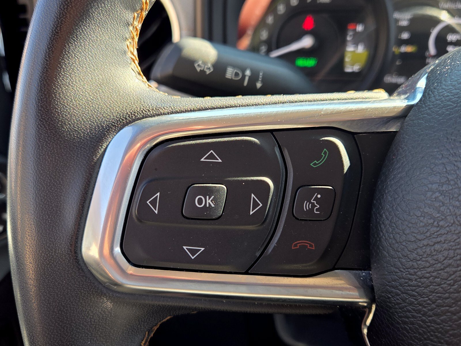 Used 2024 Jeep Wrangler Unlimited Sahara AWD/4WD image 26