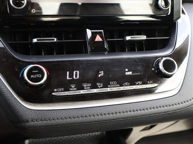 Used 2022 Toyota Corolla LE w/ Premium Interior Package FWD image 20