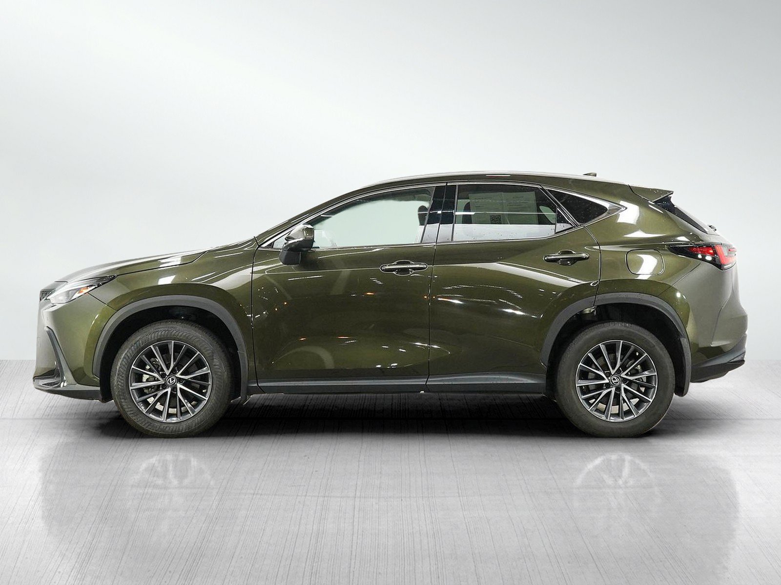 Used 2023 Lexus NX 350 AWD image 2
