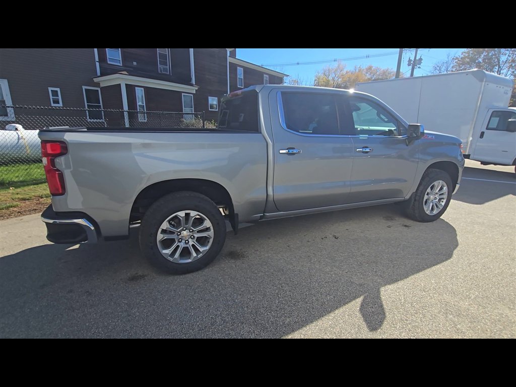 New 2026 Chevrolet Silverado 1500 LTZ w/ Z71 Off-Road Package image 9