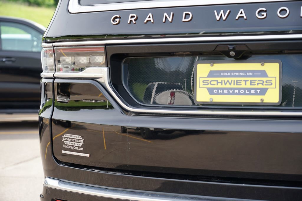 Used 2022 Jeep Grand Wagoneer Series III image 10