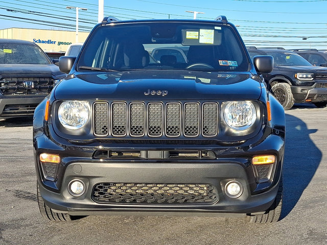 Used 2021 Jeep Renegade Latitude image 2