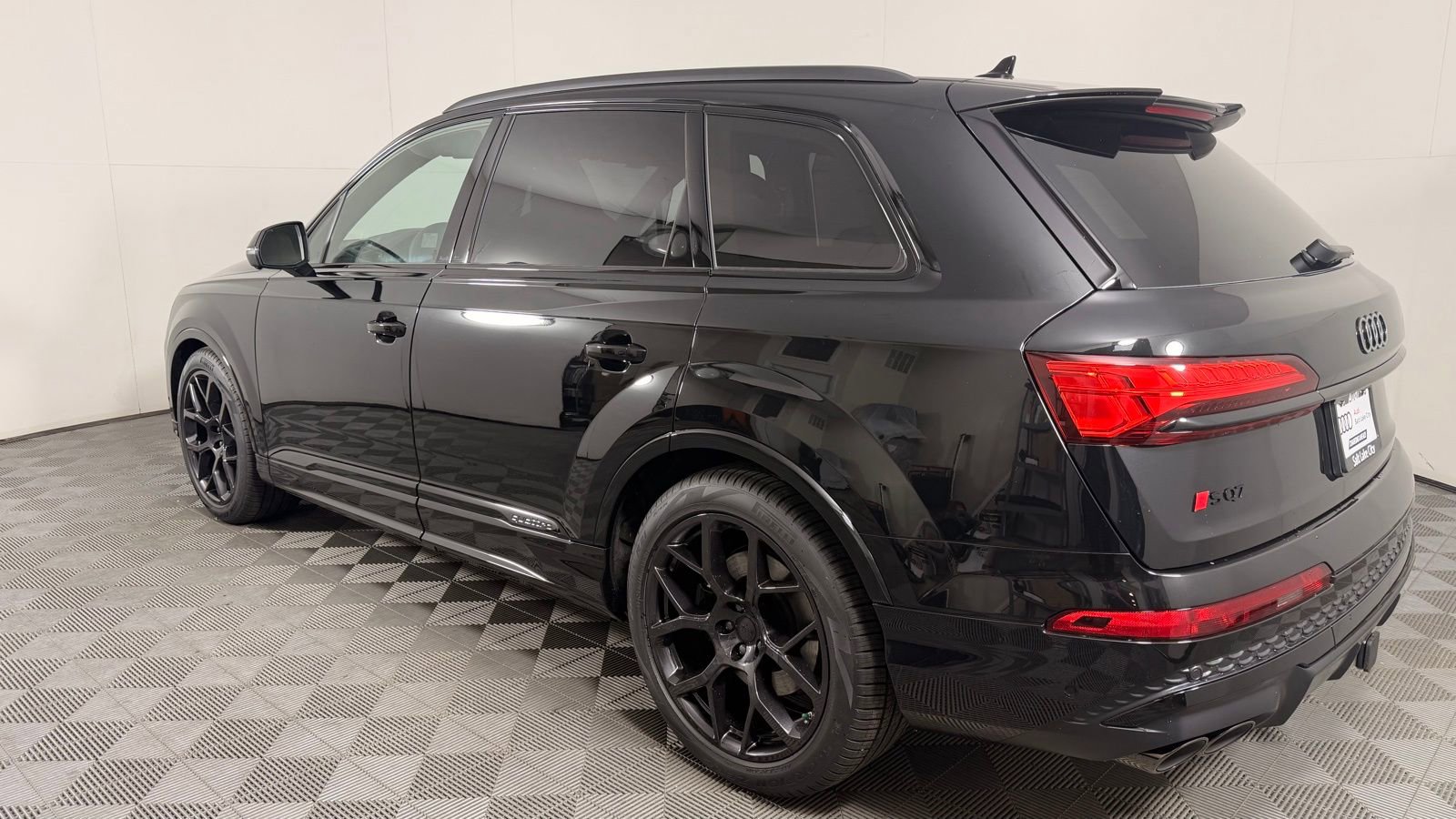 New 2026 Audi SQ7 Premium Plus AWD/4WD image 8