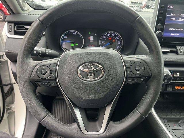 Used 2022 Toyota RAV4 XLE Premium AWD/4WD image 24