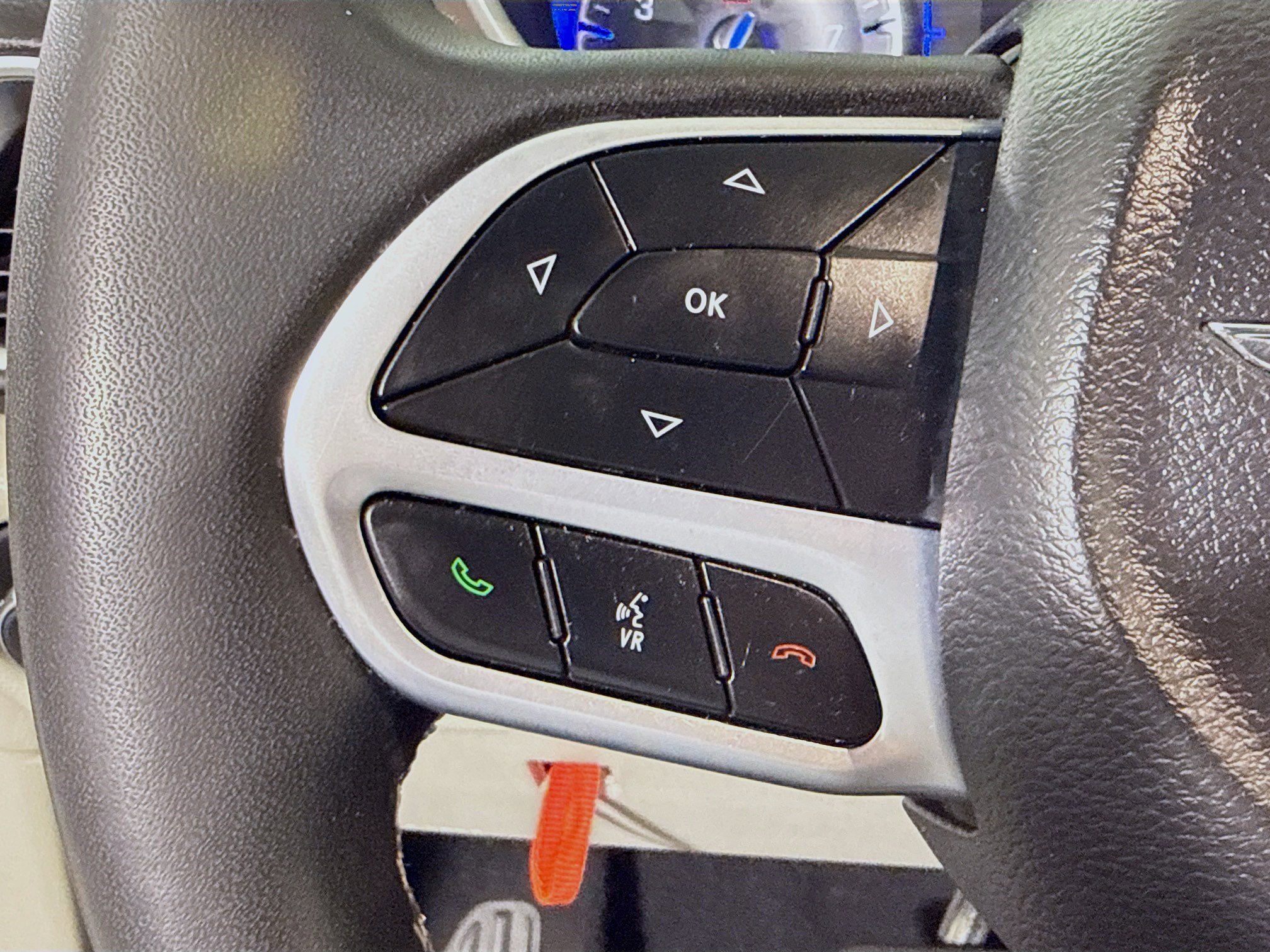 Used 2022 Chrysler Voyager LX FWD image 14