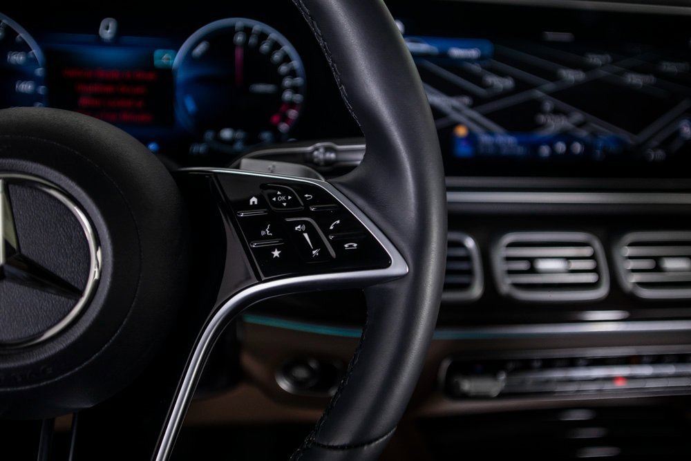 Used 2025 Mercedes-Benz GLE 450e 4MATIC image 34