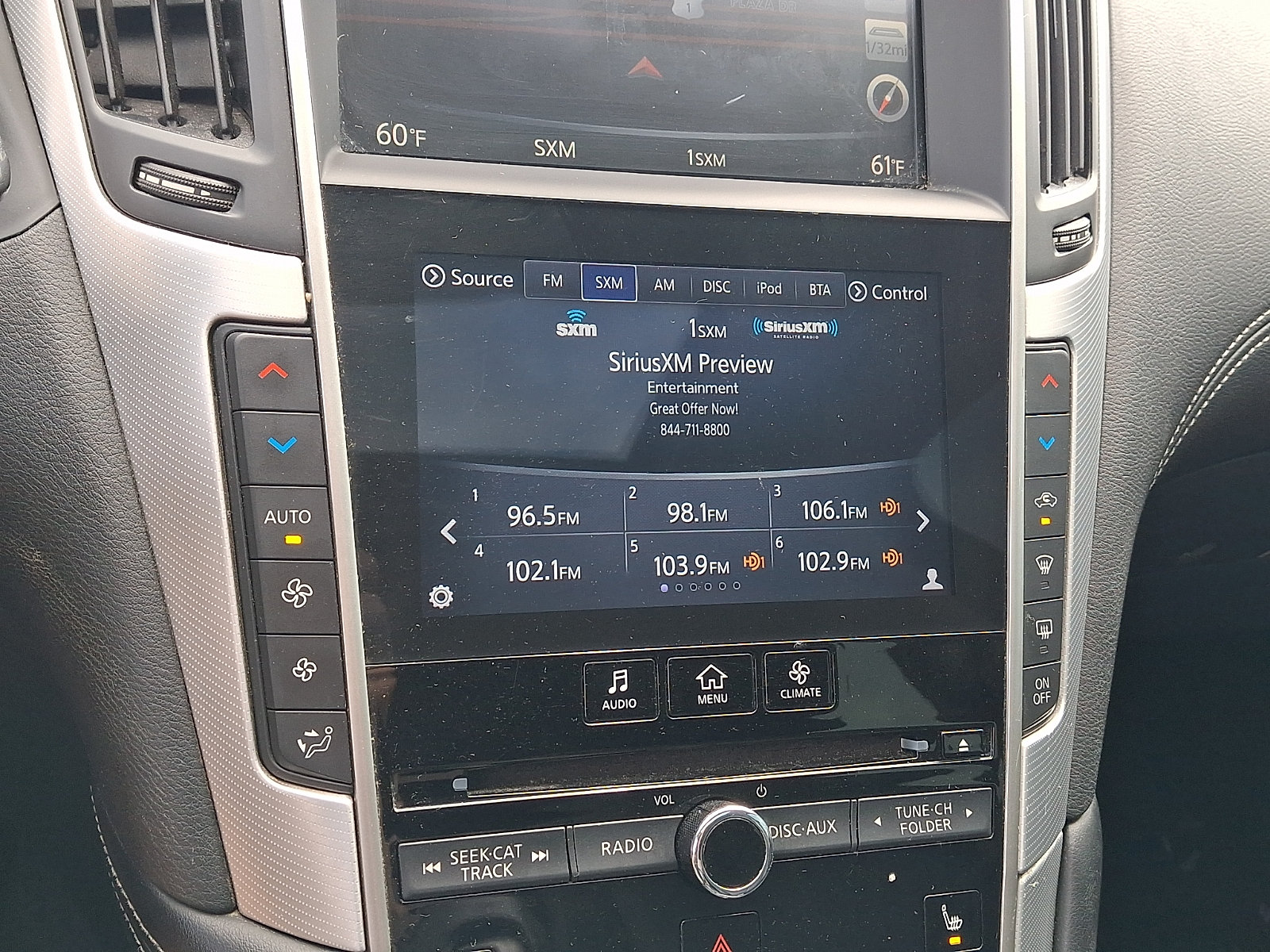 Used 2019 INFINITI Q50 Luxe w/ Essential Package (3.0T Luxe) AWD/4WD image 17
