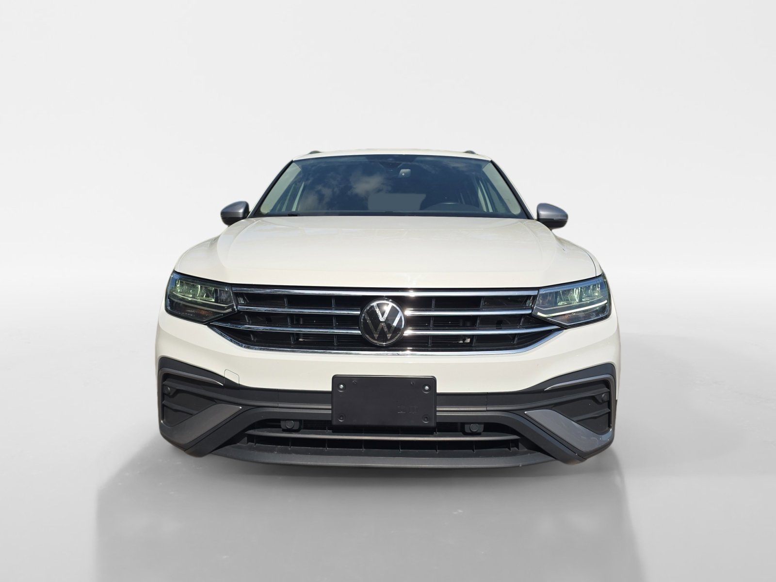 Used 2024 Volkswagen Tiguan Wolfsburg Edition AWD/4WD image 8