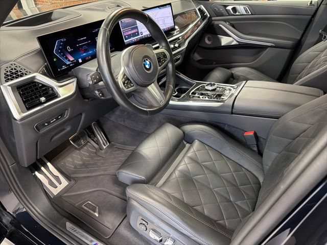 Used 2024 BMW X7 xDrive40i w/ Executive Package AWD/4WD image 14