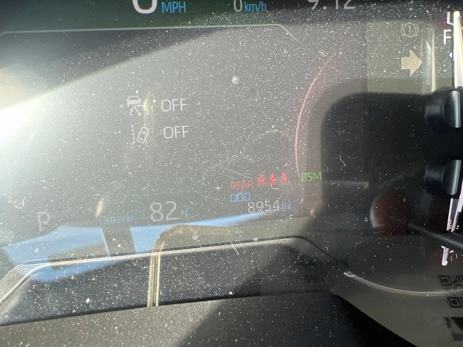 Used 2025 Toyota RAV4 LE FWD image 17