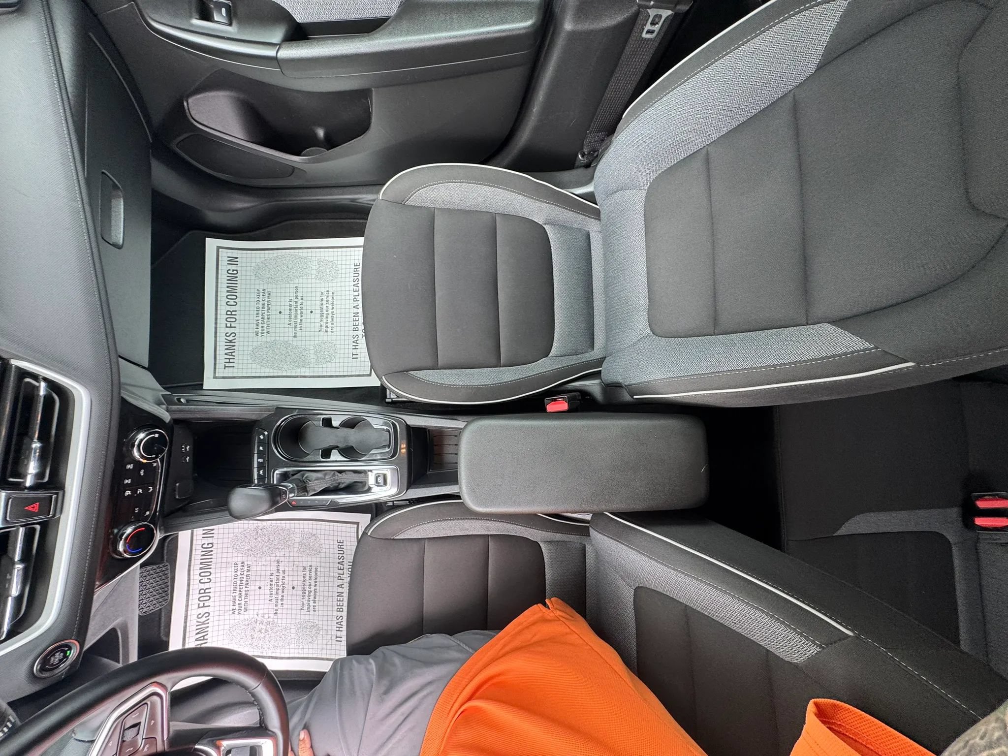 Used 2025 Chevrolet TrailBlazer LT w/ LT Cold Weather Package FWD image 22