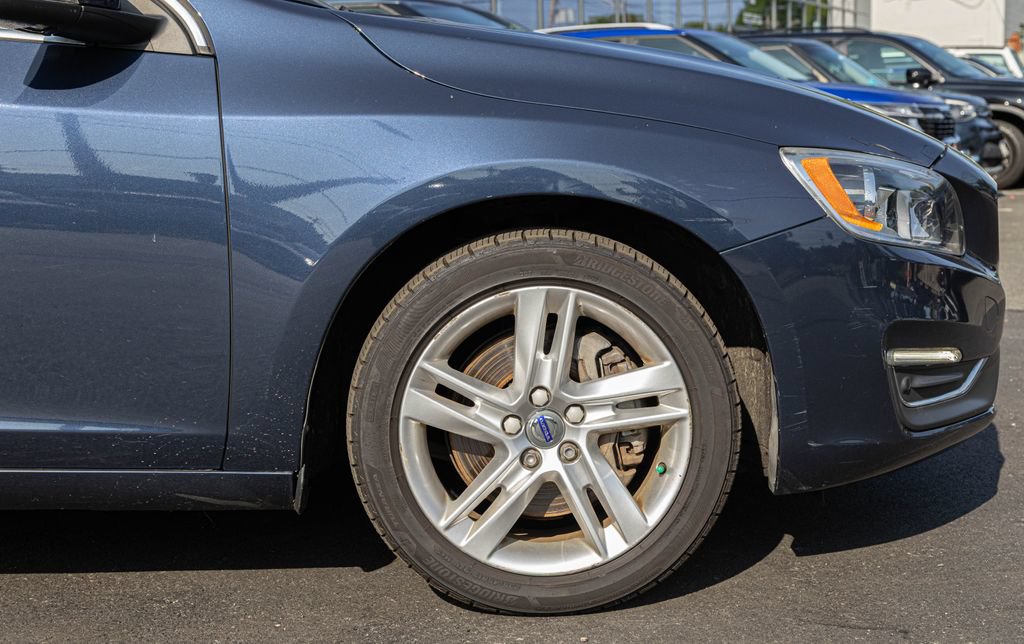 Used 2015 Volvo S60 T5 Premier w/ Convenience Package AWD/4WD image 17