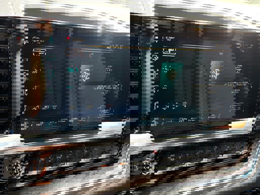 Used 2025 Chevrolet Silverado 2500 LTZ w/ Z71 Chrome Sport Edition image 14