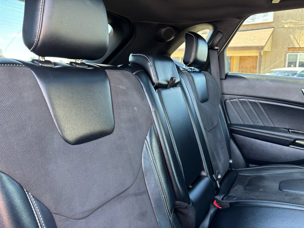 Used 2019 Ford Edge ST w/ Convenience Package AWD/4WD image 22