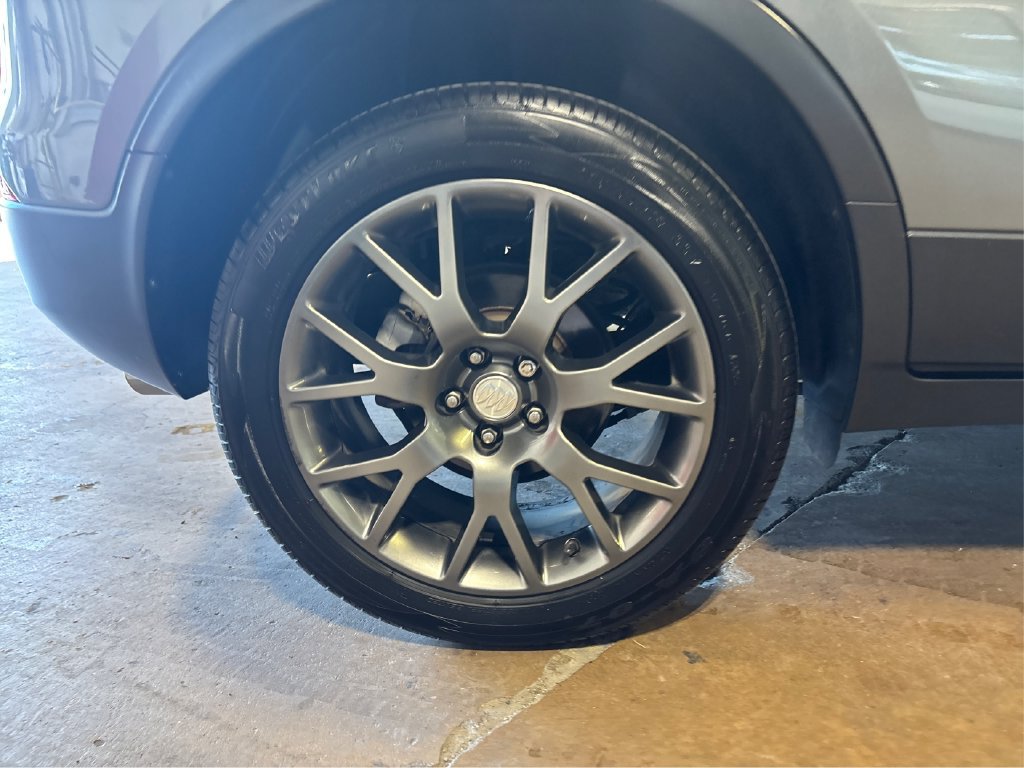 Used 2019 Buick Encore Sport Touring w/ Safety Package AWD/4WD image 17