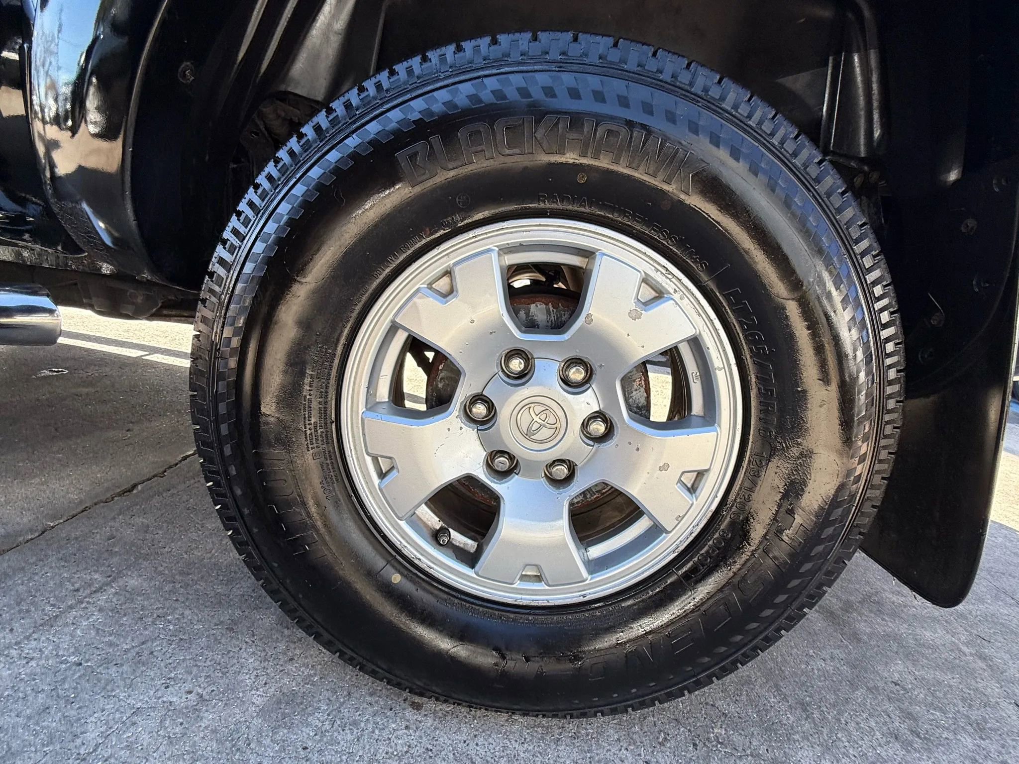 Used 2011 Toyota Tacoma 4x4 Double Cab w/ TRD Off-Road Pkg image 24