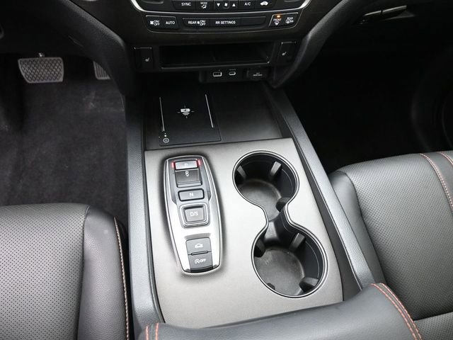 Used 2025 Honda Ridgeline TrailSport image 32