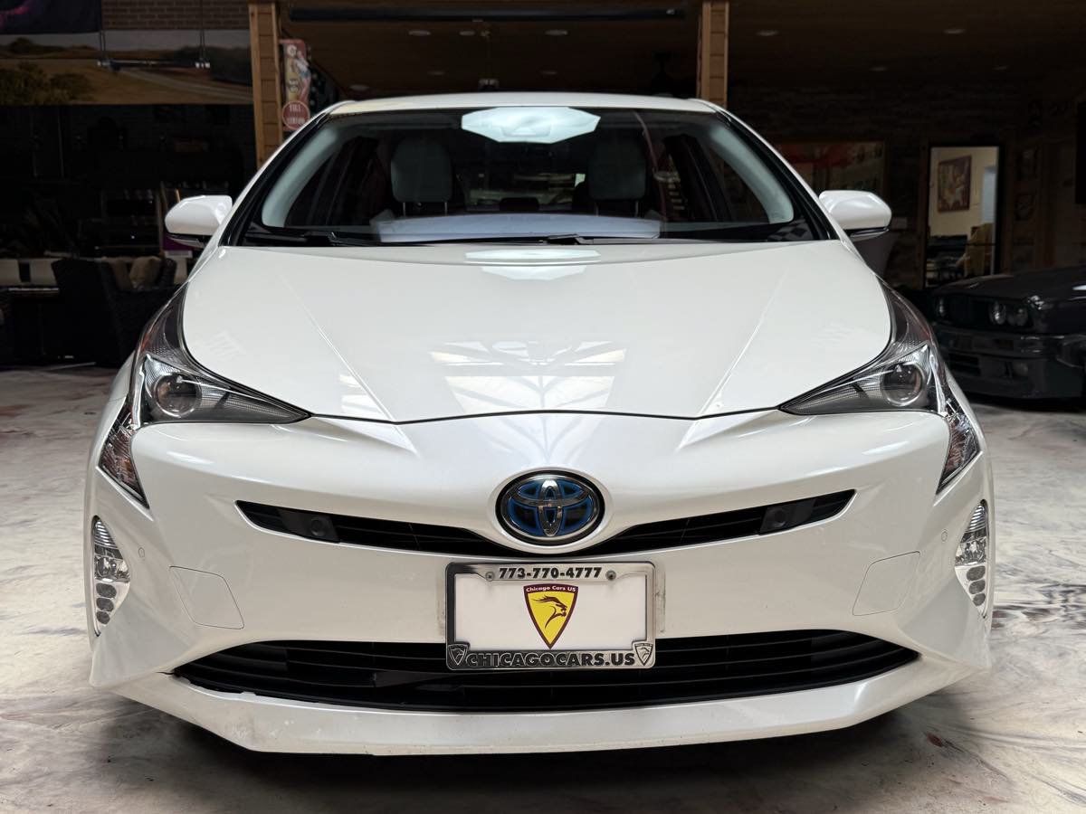Used 2017 Toyota Prius Four Touring w/ Premium Convenience Package FWD image 2