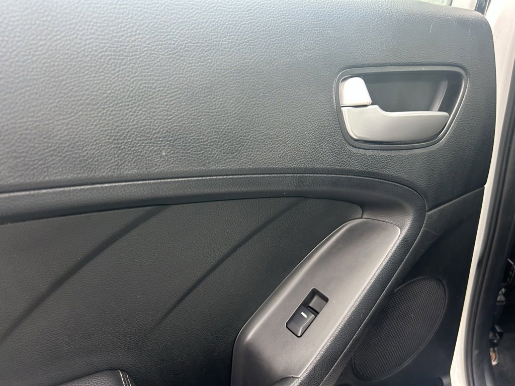 Used 2018 Kia Forte LX image 25