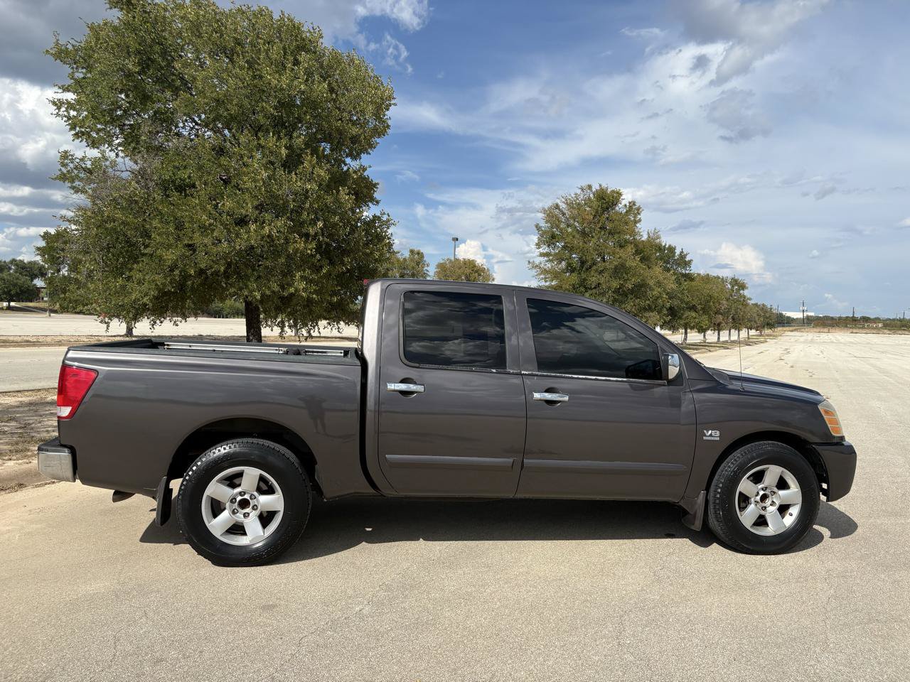 Used 2004 Nissan Titan SE RWD image 49