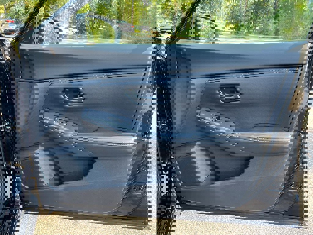 New 2025 Nissan Sentra S image 5