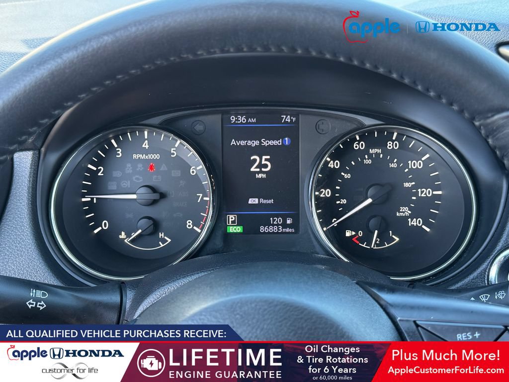 Used 2018 Nissan Rogue SV w/ Premium Package AWD/4WD image 11