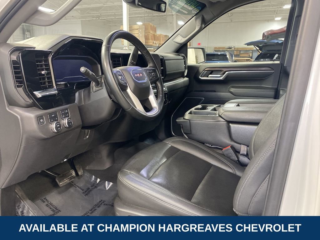 Used 2025 GMC Sierra 1500 SLT image 13