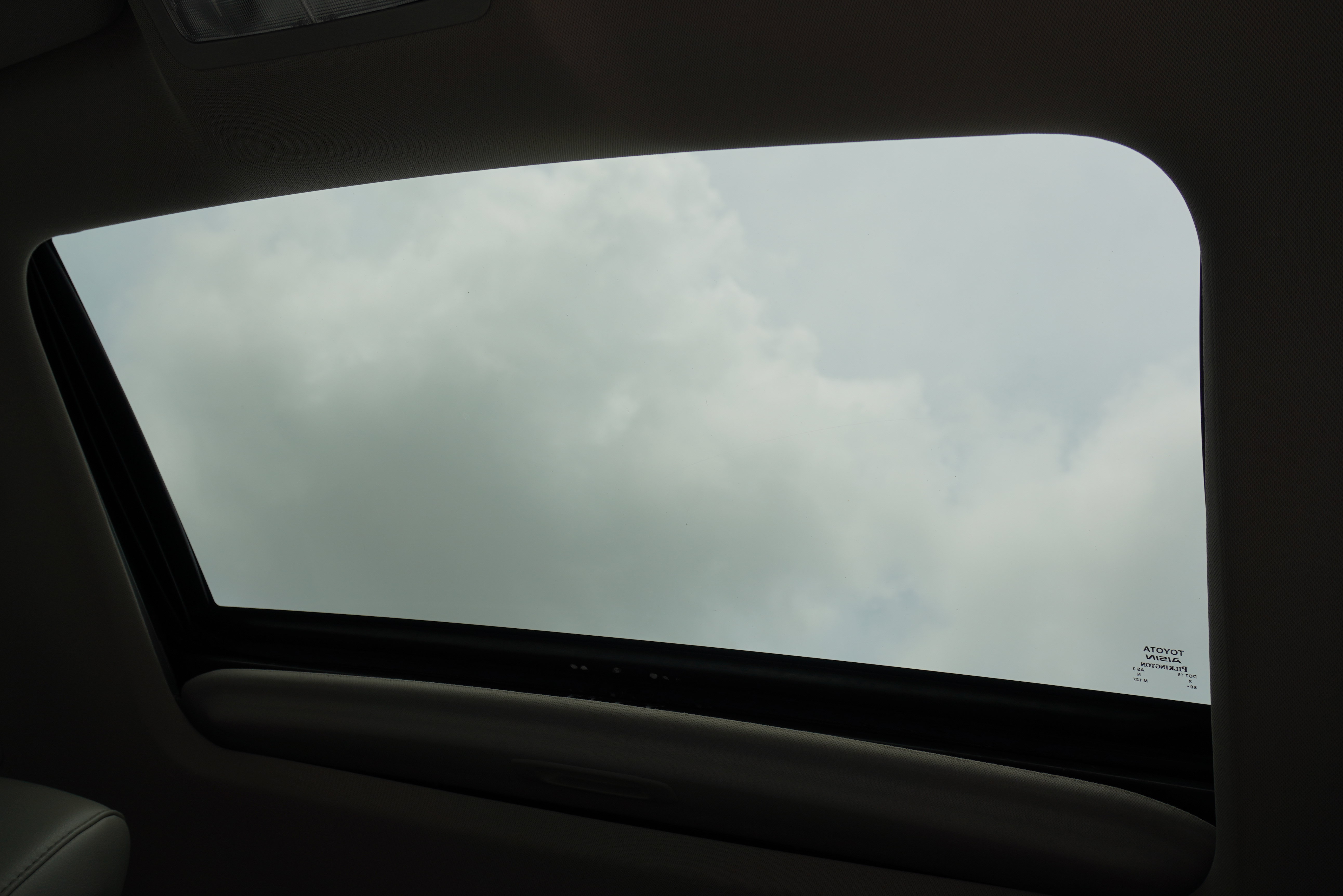 Used 2014 Toyota Avalon XLE Premium FWD image 18