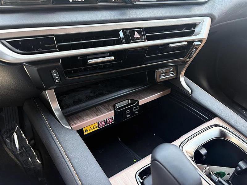 Used 2024 Lexus RX 350 Premium FWD image 32