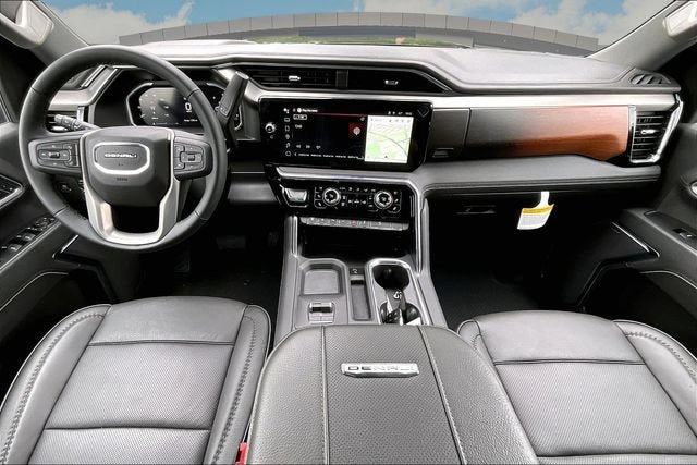 New 2026 GMC Sierra 2500 Denali w/ Technology Package AWD/4WD image 6