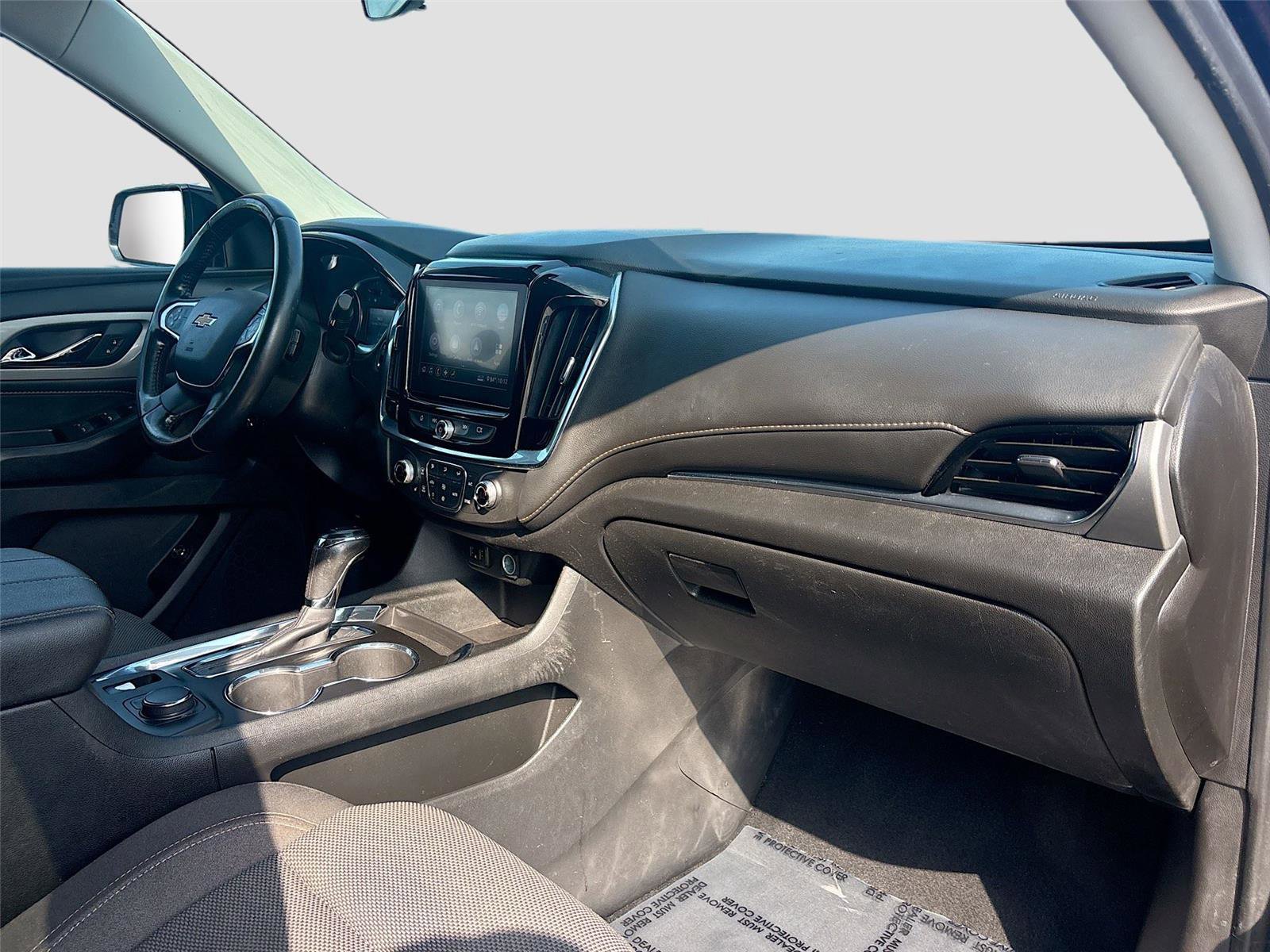 Used 2020 Chevrolet Traverse LT image 31