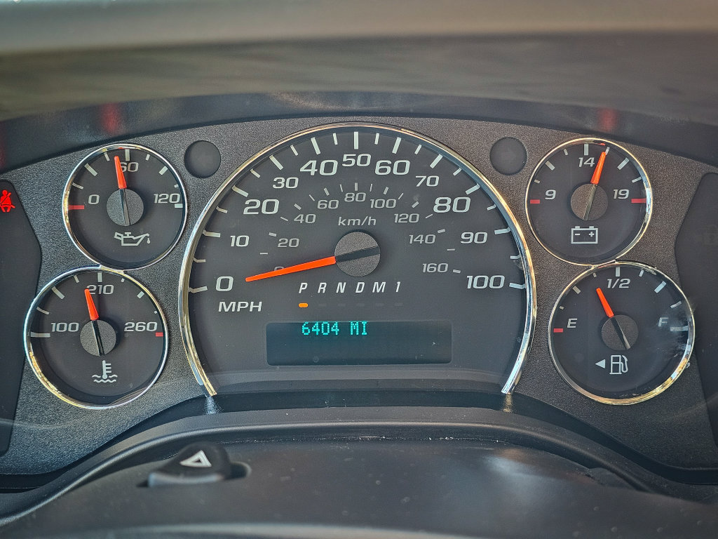 Used 2025 GMC Savana 2500 w/ Driver Convenience Package RWD image 15