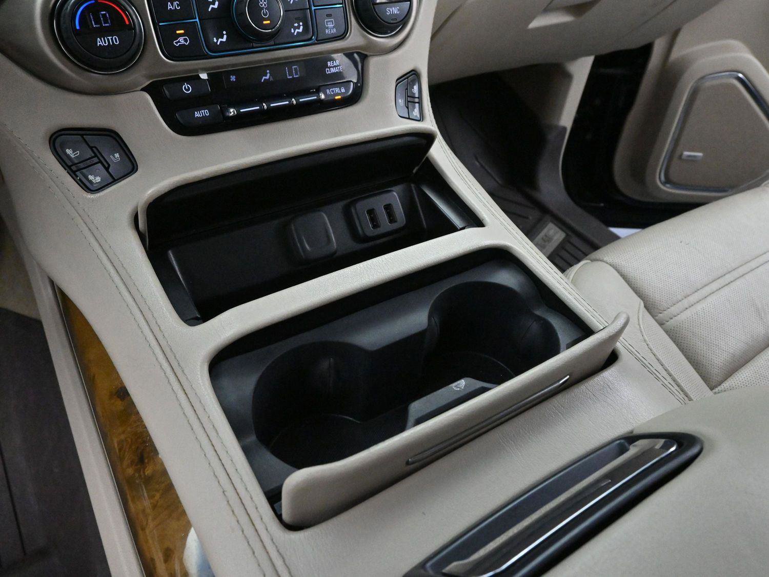 Used 2017 GMC Yukon Denali image 20