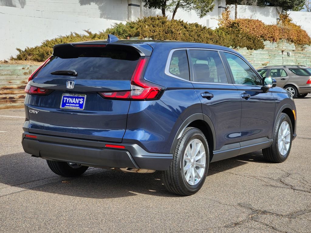 Used 2025 Honda CR-V EX image 3