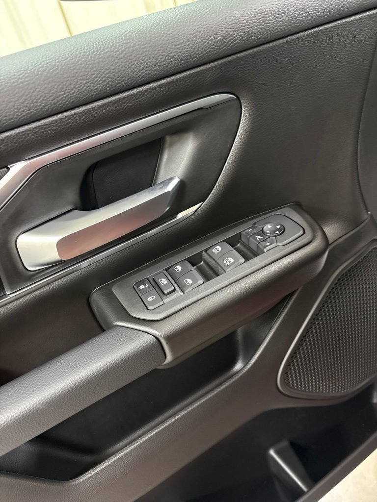 New 2026 RAM 1500 Big Horn AWD/4WD image 19