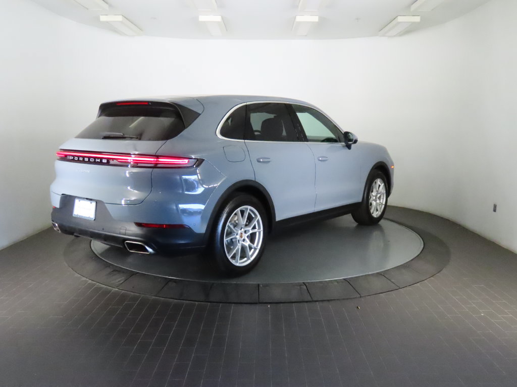 Certified 2026 Porsche Cayenne AWD/4WD image 7