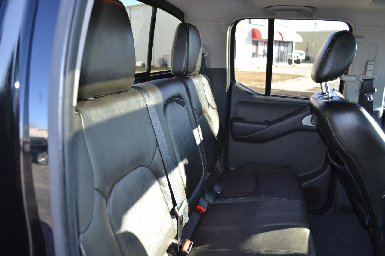 Used 2016 Nissan Frontier PRO-4X w/ Pro-4x Luxury Package image 39
