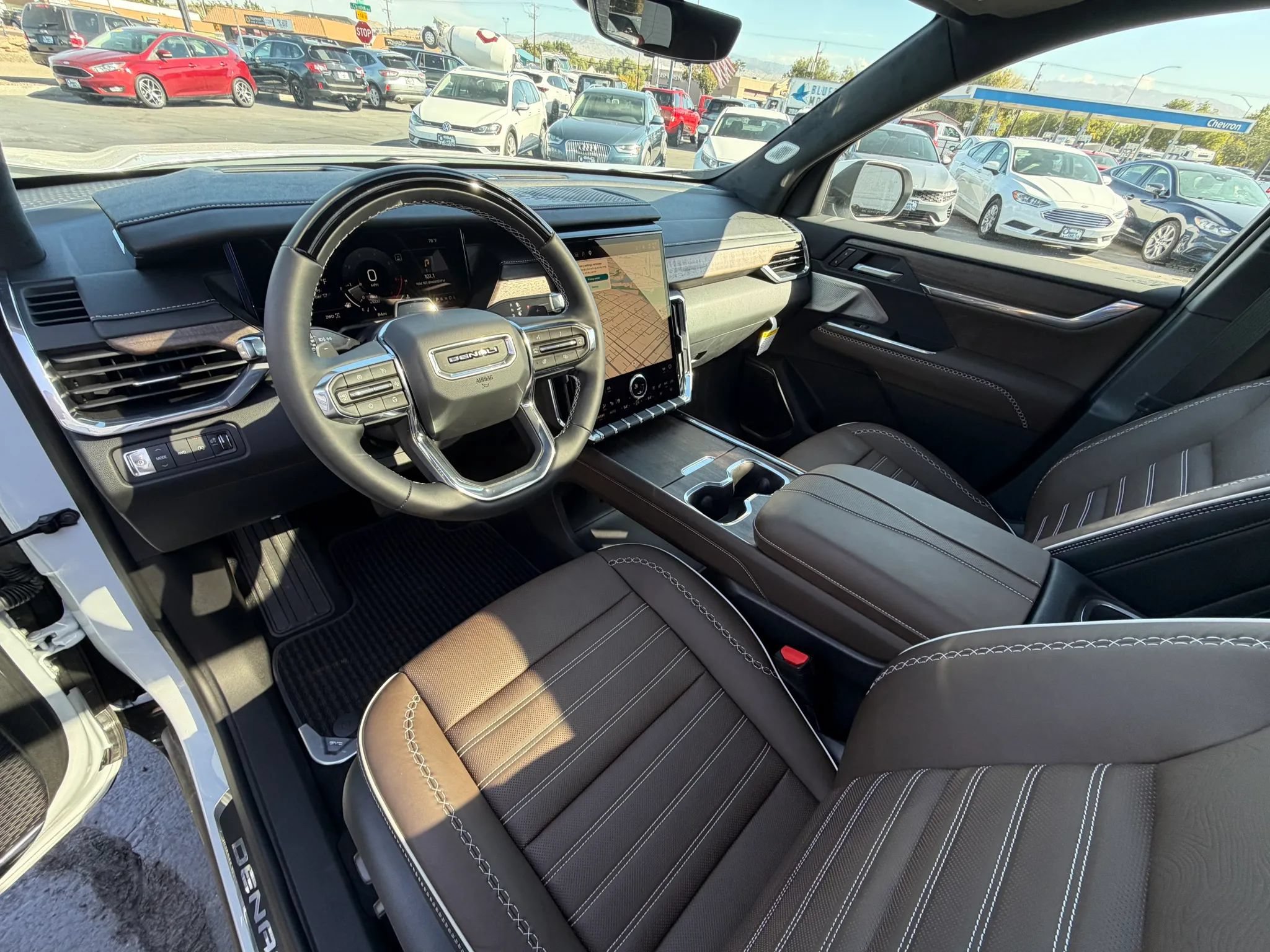 Used 2026 GMC Acadia Denali Ultimate AWD/4WD image 11