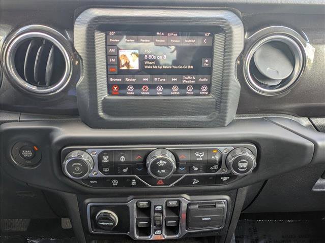 Used 2019 Jeep Wrangler Unlimited Sahara AWD/4WD image 14