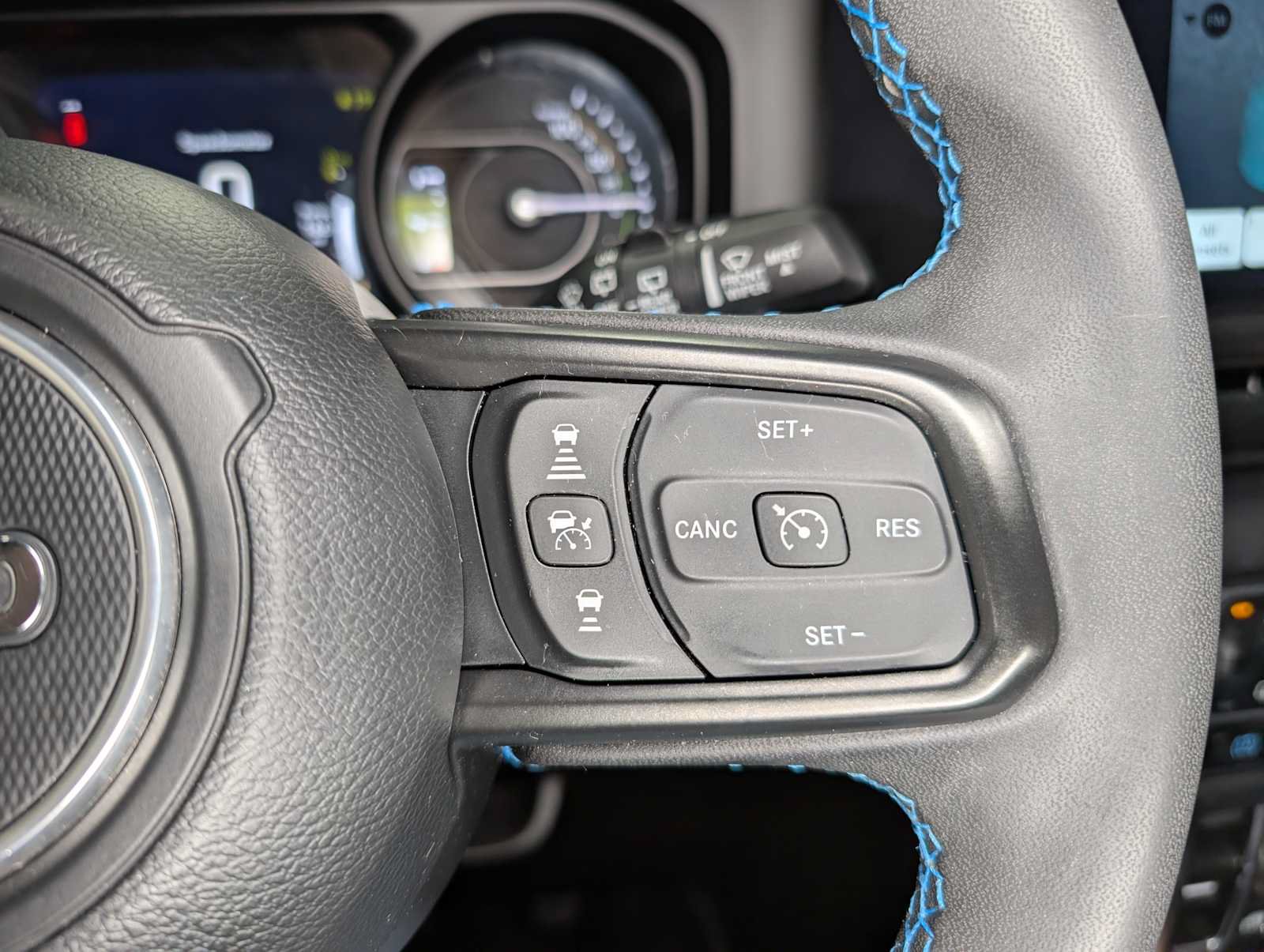 Used 2024 Jeep Wrangler Unlimited Rubicon 4xe AWD/4WD image 39