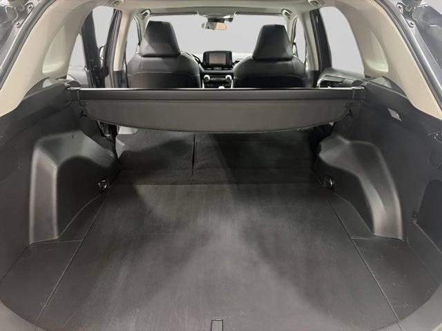 Used 2021 Toyota RAV4 XLE Premium AWD/4WD image 16