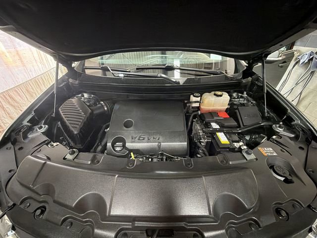 Used 2023 Chevrolet Traverse LT image 27